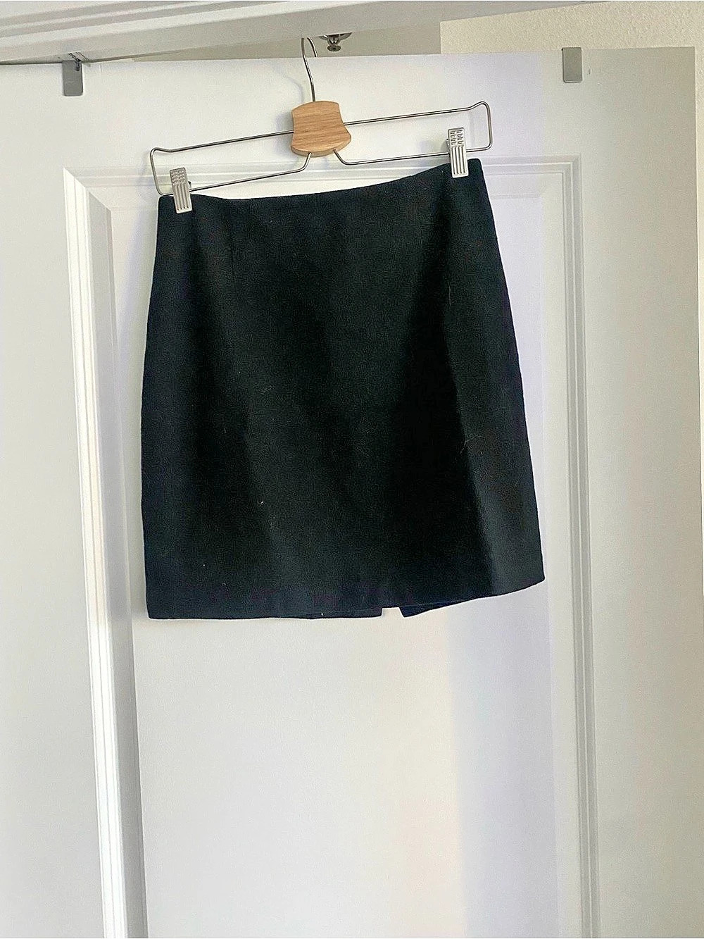 Elyse Hart LTD Black Mini Skirt Size 8